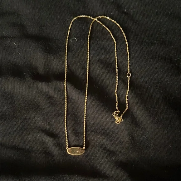 Elegant Gold Necklace - Picture 1 of 3